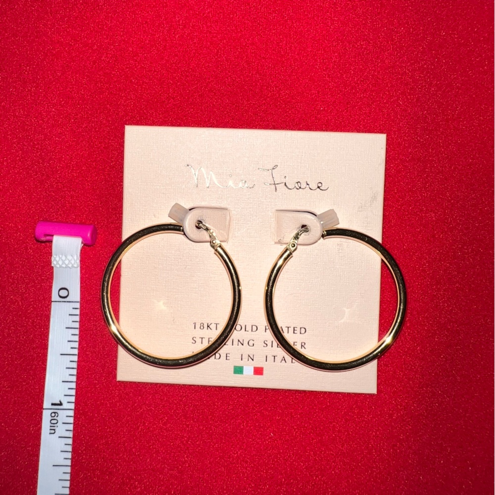 18KT Gold-Plated Sterling Silver Hoops ( Made in Italy)